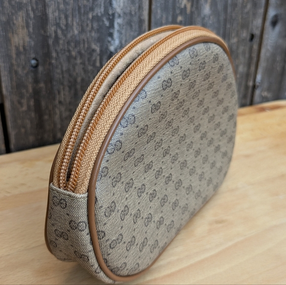 Gucci Vintage GG Supreme Pouch, Luxury Designer Small Pouch Bag Vanity Case - Picture 6 of 11